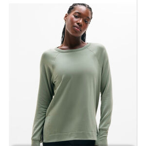 Women's Athleta Green Coaster Luxe Recover Sweatshirt Size L Cacti color